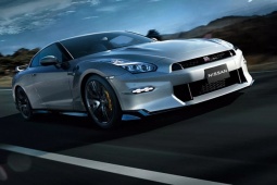 Ngắm xe - Nissan GT-R phiên bản nâng cấp lộ diện làm giới chơi xe điên đảo