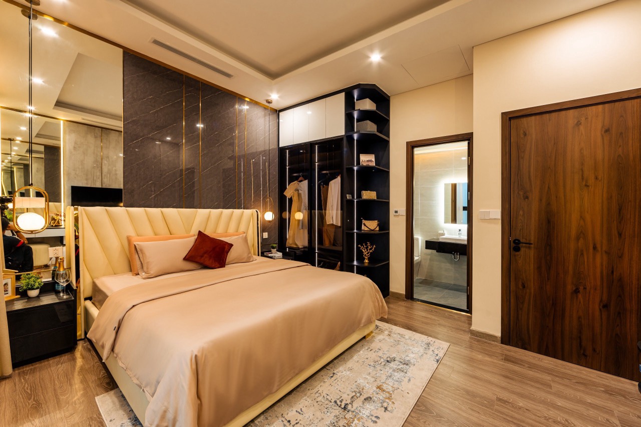 Các căn hộ A&amp;T Sky Garden đều được trang bị cửa gỗ công nghiệp chống cháy.