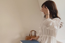Hội sành điệu nhất định phải sở hữu 4 mẫu váy này
