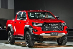 Ngắm xe - Toyota Hilux phiên bản hiệu suất cao GR Sport ra mắt tại Thái Lan