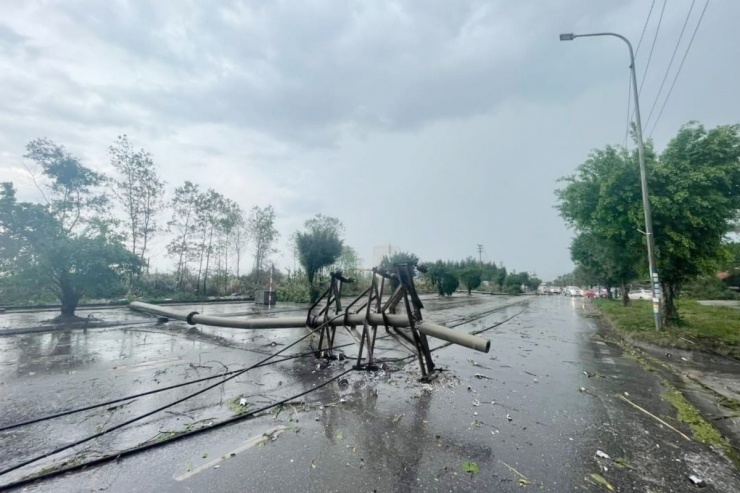 Mưa đá phủ trắng mặt đất ở miền núi phía Bắc - 11