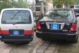 Tin tức trong ngày - Hai ôtô trùng biển số xanh