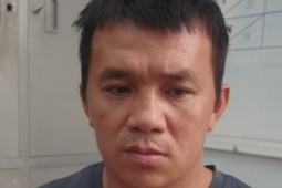 Pháp luật - Người dân vây bắt đối tượng có 5 tiền án giở chiêu "đá xế"