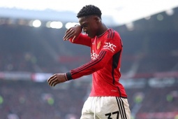 Bóng đá - "Thần đồng" Mainoo của MU bỏ tập vì ốm, bỏ ngỏ khả năng đá trận Brentford