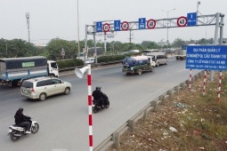 Tin tức trong ngày - Chủ xe đi trên cầu Thanh Trì bất ngờ với tiếng loa ‘át’ tiếng còi xe