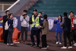 Bóng đá - Giật mình “người lạ” quay lén ĐT Việt Nam tập trước chung kết AFF Cup