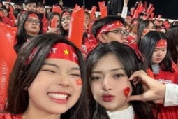 Bạn trẻ ‘tiếp lửa’ cho Đội tuyển Bóng đá Việt Nam trước thềm Chung kết ASEAN Cup 2024