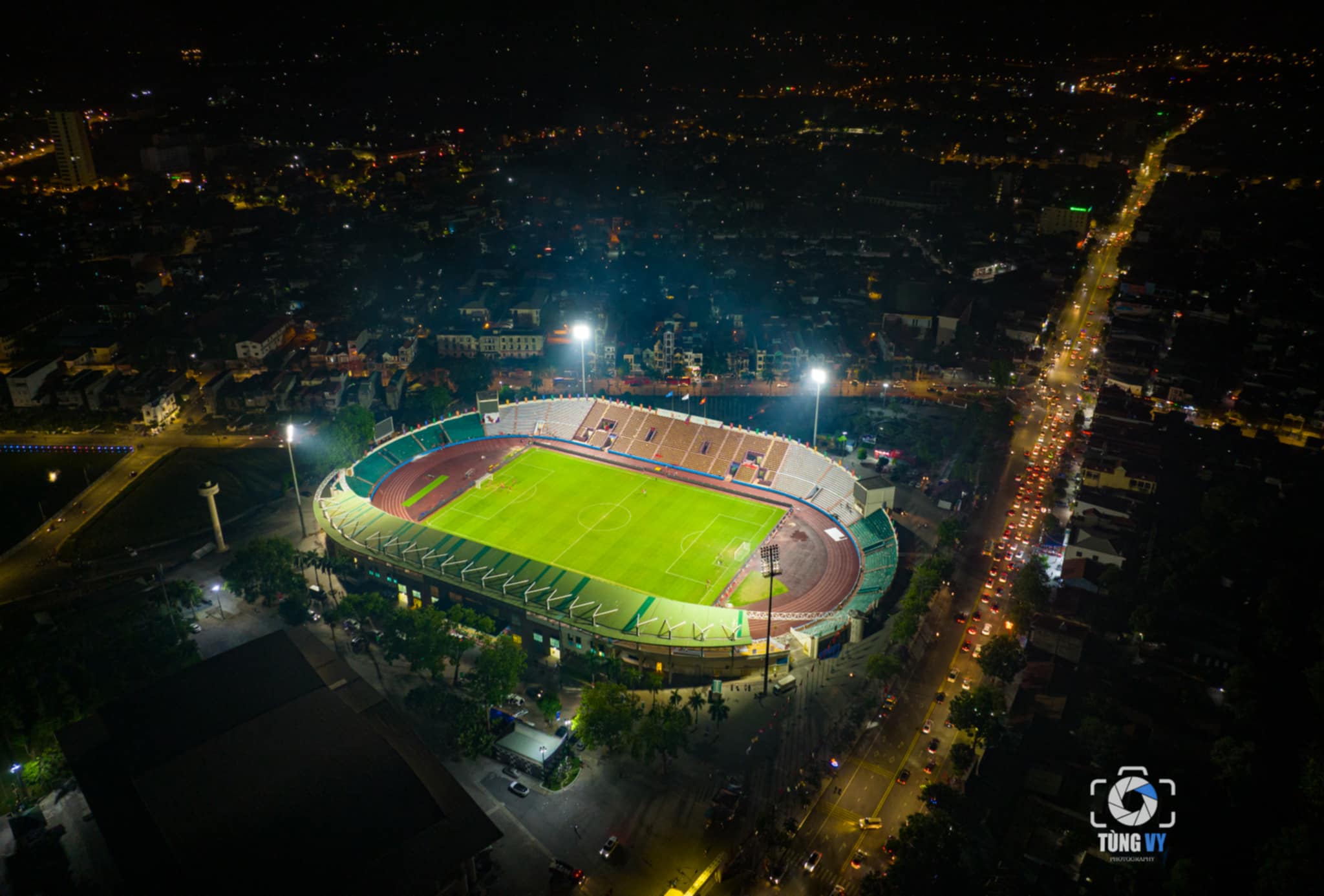 Cận cảnh sân vận động Việt Trì, nơi diễn ra trận Chung kết AFF Cup 2024 - 2