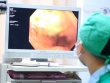 Đang ngồi trên xe khách, người đàn ông nước ngoài nôn ra máu, nguy kịch
