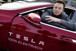 Hãng xe điện lớn nhất Trung Quốc sắp cho Tesla của tỷ phú Elon Musk "hít khói"