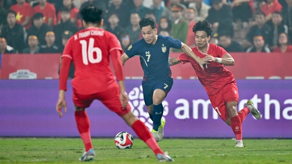 HLV Ishii đã tung át chủ bài Supachok vào sân nhưng không thể xoay chuyển tình thế. Ảnh: ANH PHƯƠNG.