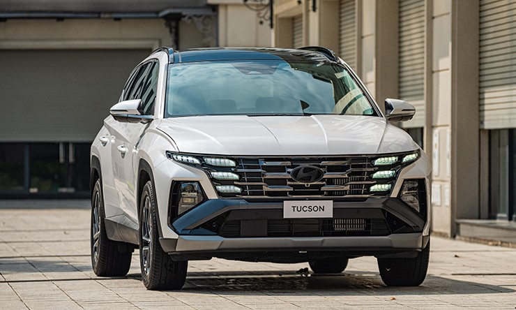 Giá xe Hyundai Tucson niêm yết và lăn bánh tháng 1/2025 - 3