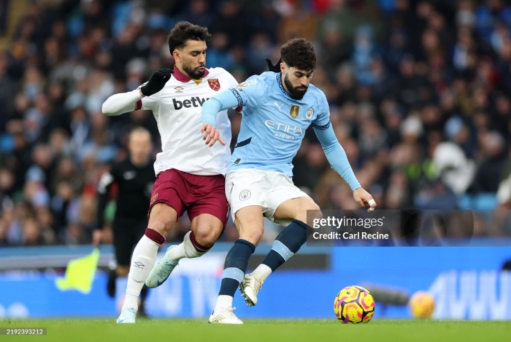 Man City có bàn thắng mở tỉ số may mắn