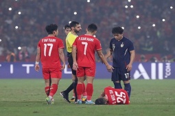 Bóng đá - Tranh cãi chung kết AFF Cup: Trọng tài Hàn Quốc khiến fan bất ngờ