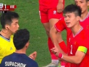 Bóng đá - Đội trưởng Duy Mạnh tiết lộ cuộc nói chuyện đặc biệt với Supachok về pha làm bàn thiếu 'fair-play'
