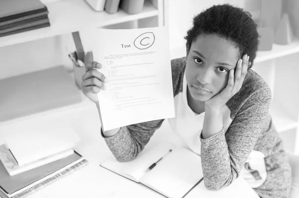 Việc học cải thiện cũng không làm hạ bằng tốt nghiệp của sinh viên và tạo cơ hội nâng cao xếp loại tốt nghiệp. (Ảnh: TL)