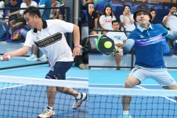 Thể thao - Danh thủ Hồng Sơn, ca sĩ Tuấn Hưng lần đầu dự giải pickleball gây “sốt”