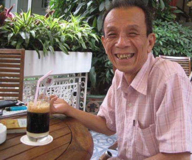 Dù phải đối mặt với nhiều nốt trầm trong cuộc sống, Văn Hiệp vẫn luôn giữ cho mình nụ cười chân thật và vô tư.&nbsp;