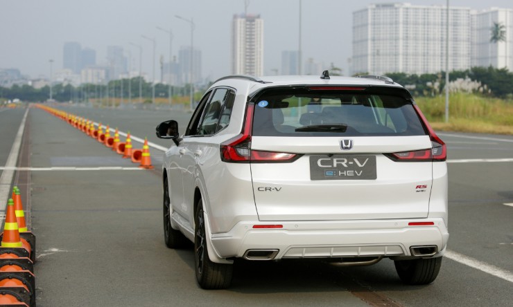 Top 5 mẫu xe hybrid được săn đón tại Việt Nam - 6