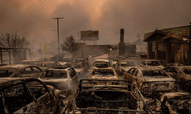 Kinh đô điện ảnh Hollywood chìm trong cháy rừng, biệt thự của nhiều ngôi sao cháy rụi - 2