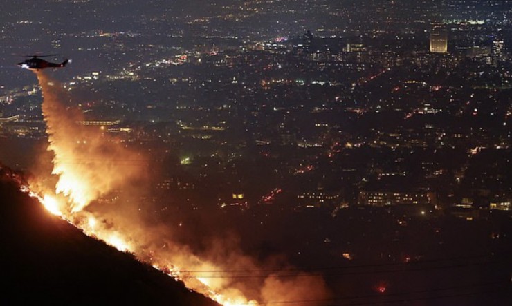 Kinh đô điện ảnh Hollywood chìm trong cháy rừng, biệt thự của nhiều ngôi sao cháy rụi - 4