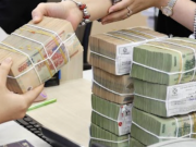 Kinh doanh - Ngân hàng phải làm gì khi gặp tiền giả, tiền nghi giả?