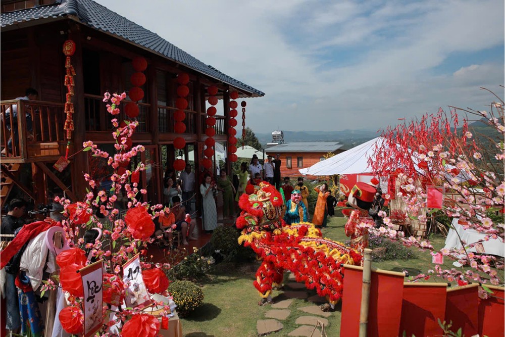 Giữa thời hiện đại, nét đẹp Tết xưa bất ngờ được lưu giữ - 4