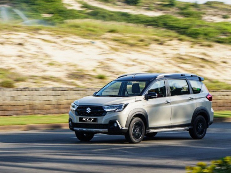 Suzuki XL7 Hybrid mang lại lợi ích kinh tế ra sao khi chạy dịch vụ