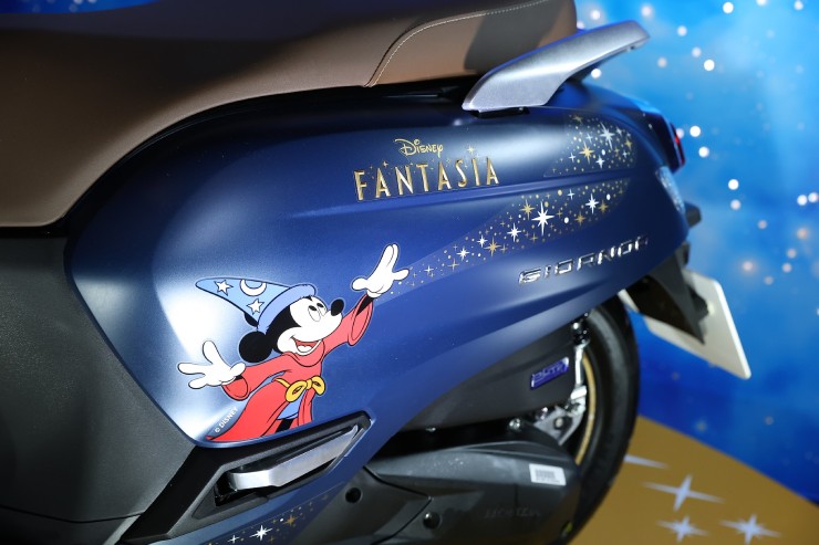 Ngắm xe ga Honda Giorno+ Disney Fantasia bản giới hạn đẹp lung linh - 3