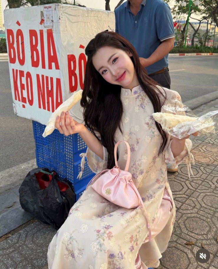 Xuất hiện hot girl áo dài ngỡ gái Hàn, lướt vài giây cũng hút triệu views vì quá xinh đẹp - 8
