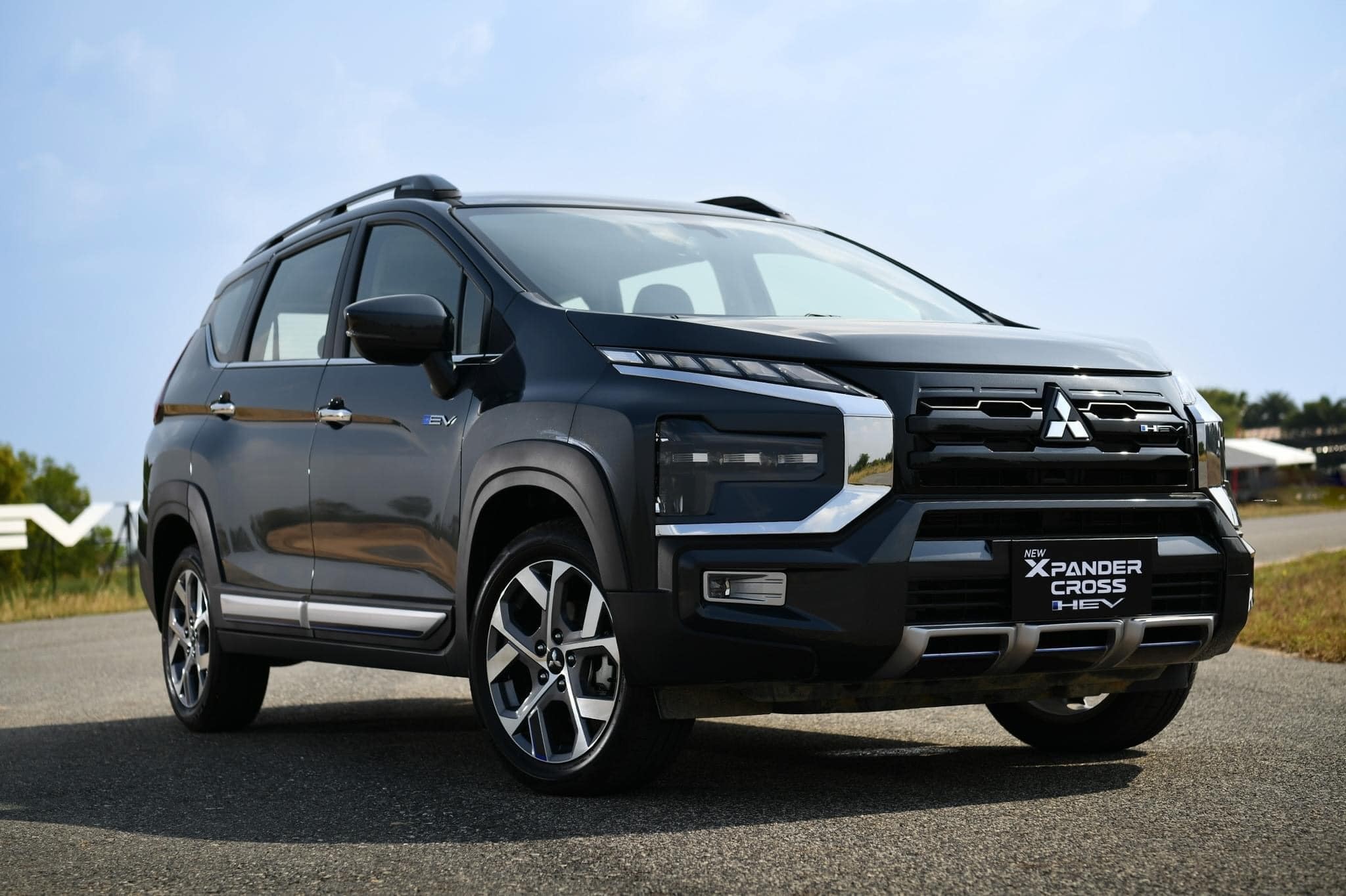 Mitsubishi Xpander Cross