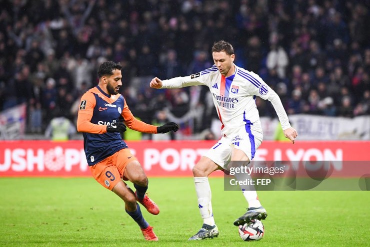 Matic trong màu áo Lyon