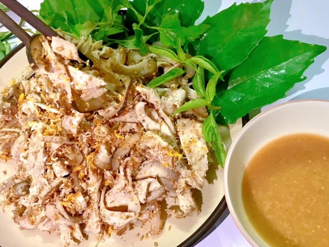 Đặc sản 'thui rơm' chế biến kỳ công ở Ninh Bình, khách ăn nhiều ngày không chán