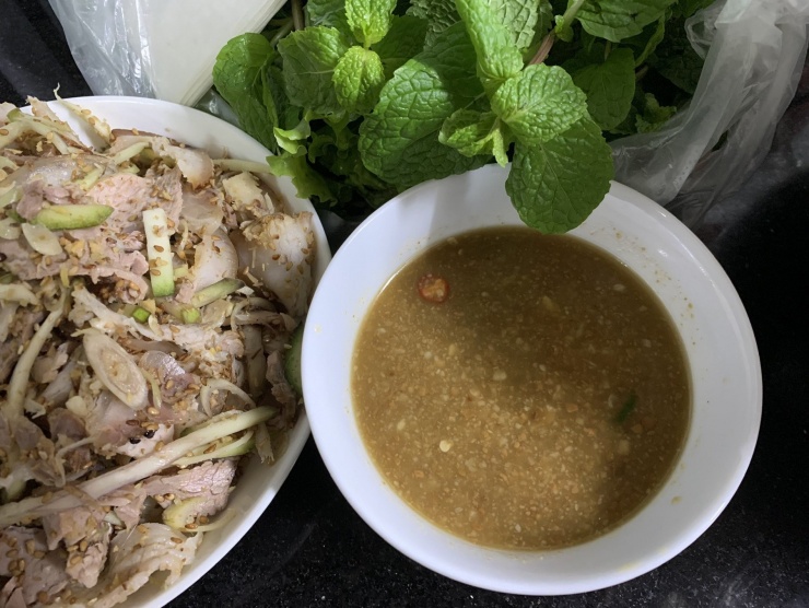 Nước tương được ví như linh hồn của món ăn. Ảnh: Thảo Trinh