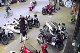 Tin tức trong ngày - Khoảnh khắc tìm thấy bé gái 4 tuổi bị người lạ dẫn đi