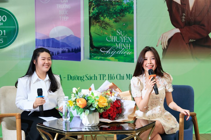 Tuệ Nghi&nbsp;trở lại với tác phẩm mới nhất “Sự Chuyển Mình Kỳ Diệu”.