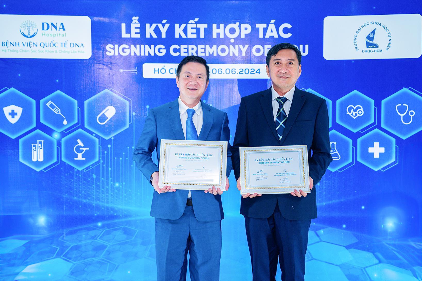 Bệnh viện Quốc tế DNA đã ký kết hợp tác với Đại học Khoa học Tự nhiên - ĐHQG TP. Hồ Chí Minh trong nghiên cứu tế bào gốc, exosome và các sản phẩm từ tế bào gốc