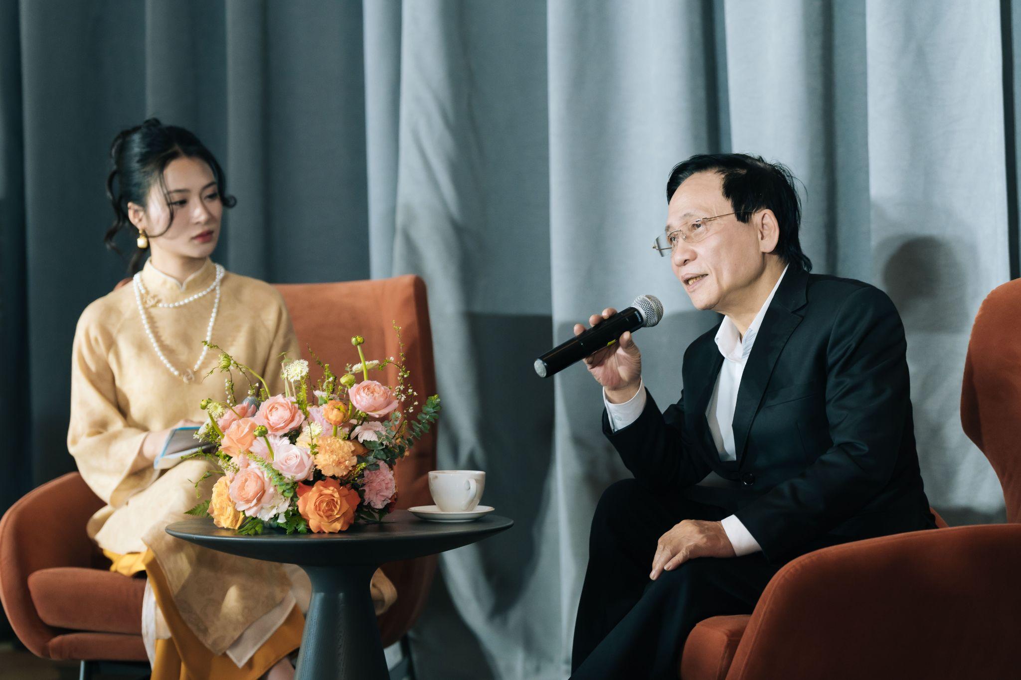 Nhà nghiên cứu Đông phương học Nguyễn Quang Minh chia sẻ về vận khí năm 2024, vai trò của yếu tố nước trong ứng dụng phong thuỷ hiện đại.