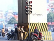 Tin tức trong ngày - Sở GTVT Hà Nội nói gì về đèn đỏ 2 phút, đèn xanh 20 giây?