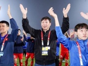 Bóng đá - Chiếc vali của ông Kim Sang-sik