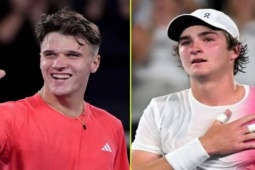 Australian Open cực nóng: 2 tay vợt tuổi teen gây sốc, Djokovic bị "xem nhẹ"