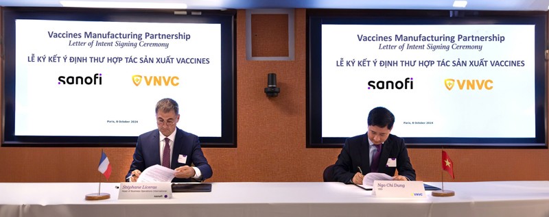 VNVC cùng Sanofi ký bản định hướng hợp tác để tiến tới chuyển giao công nghệ sản xuất một số vắc xin của Sanofi tại nhà máy VNVC.