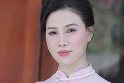 Thời trang - Mẹ Phương Nhi gây chú ý với nhan sắc 'như chị gái của con'