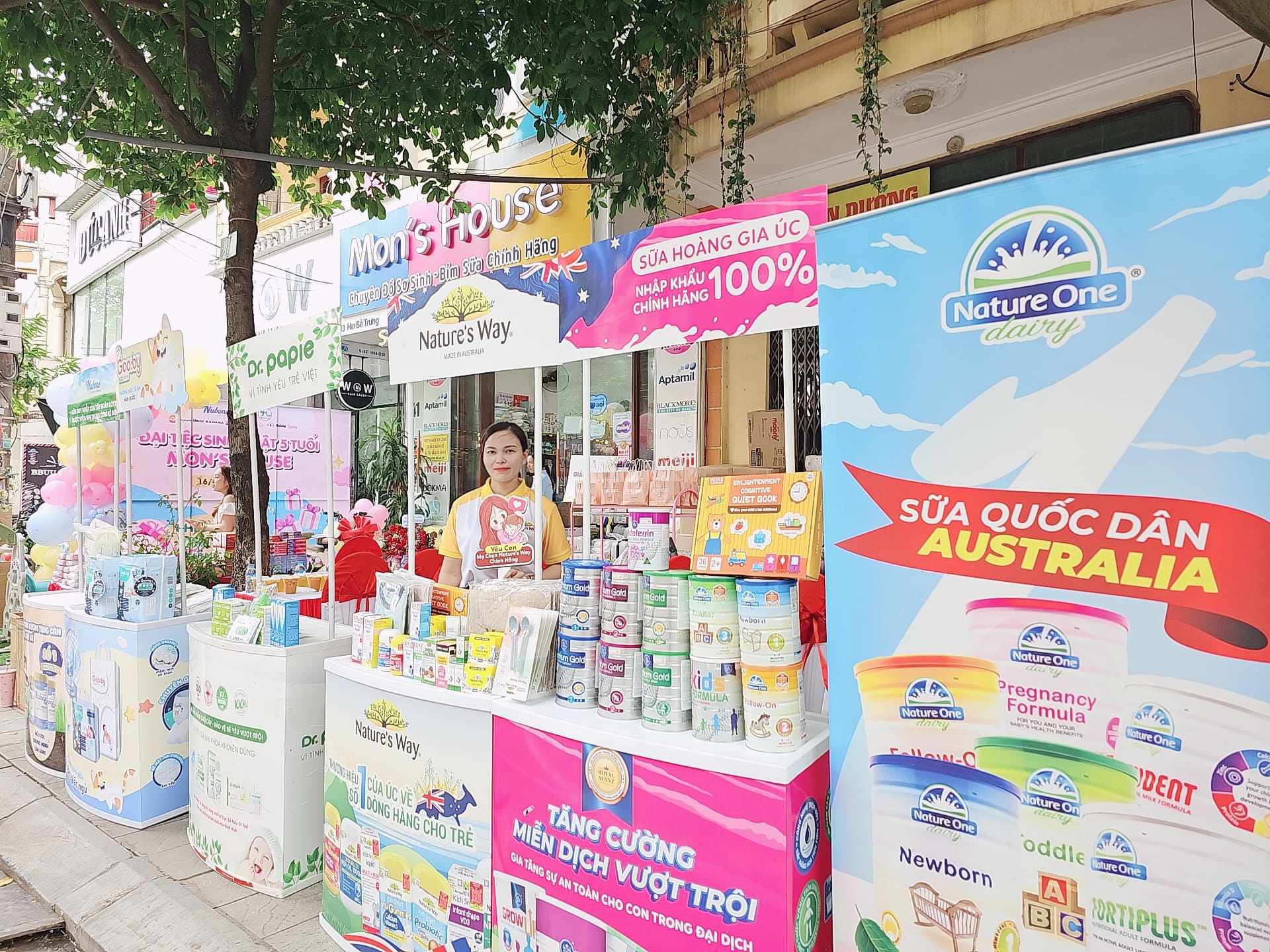 Mon’s House được các nhãn hàng hỗ trợ nhiều chương trình, hoạt động hấp dẫn dành cho khách hàng