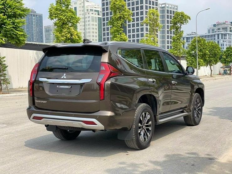 Giá xe Mitsubishi Pajero Sport mới nhất tháng 1/2025 - 3