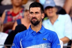 Djokovic tẩy chay kênh truyền hình Úc, Alcaraz vượt Nadal ở Australian Open