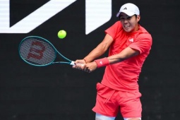 Thể thao - Video tennis Sonego - Learner Tien: Vùng lên set 3, giành giật 4 set (Australian Open)