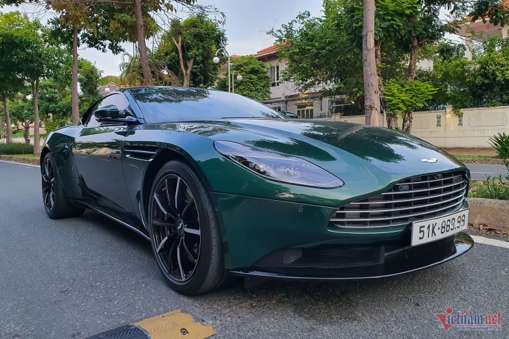 Chạy hơn 1 năm, Aston Martin DB11 độc nhất Việt Nam bị lỗ gần 5 tỷ - 1