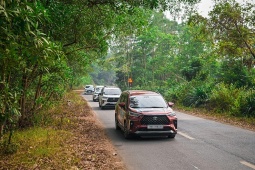 Ô tô - Dân chạy xe dịch vụ: “Toyota Veloz Cross chạy 70.000 - 120.000km nhưng chỉ cần thay dầu và đổ xăng”