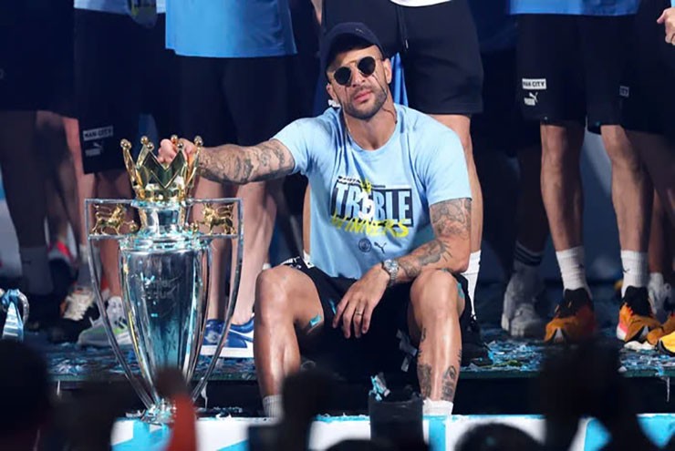 Pep Guardiola từng đánh giá cao khả năng của Kyle Walker